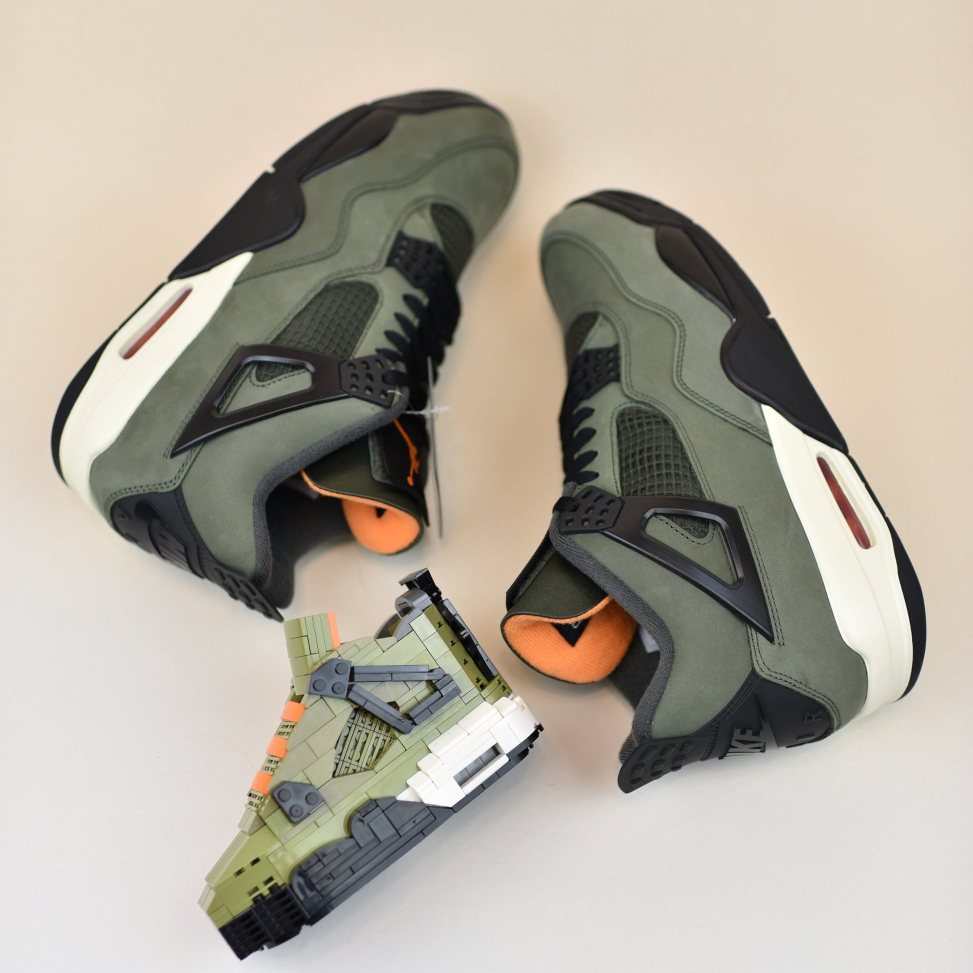 sneakerbricks - hypebrickz - sneakergifts