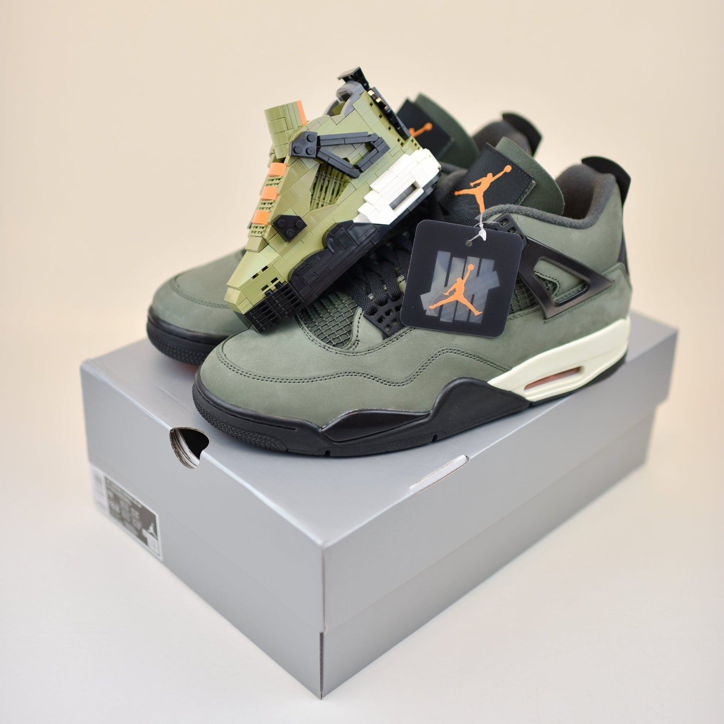 sneakerbricks - hypebrickz - sneakergifts