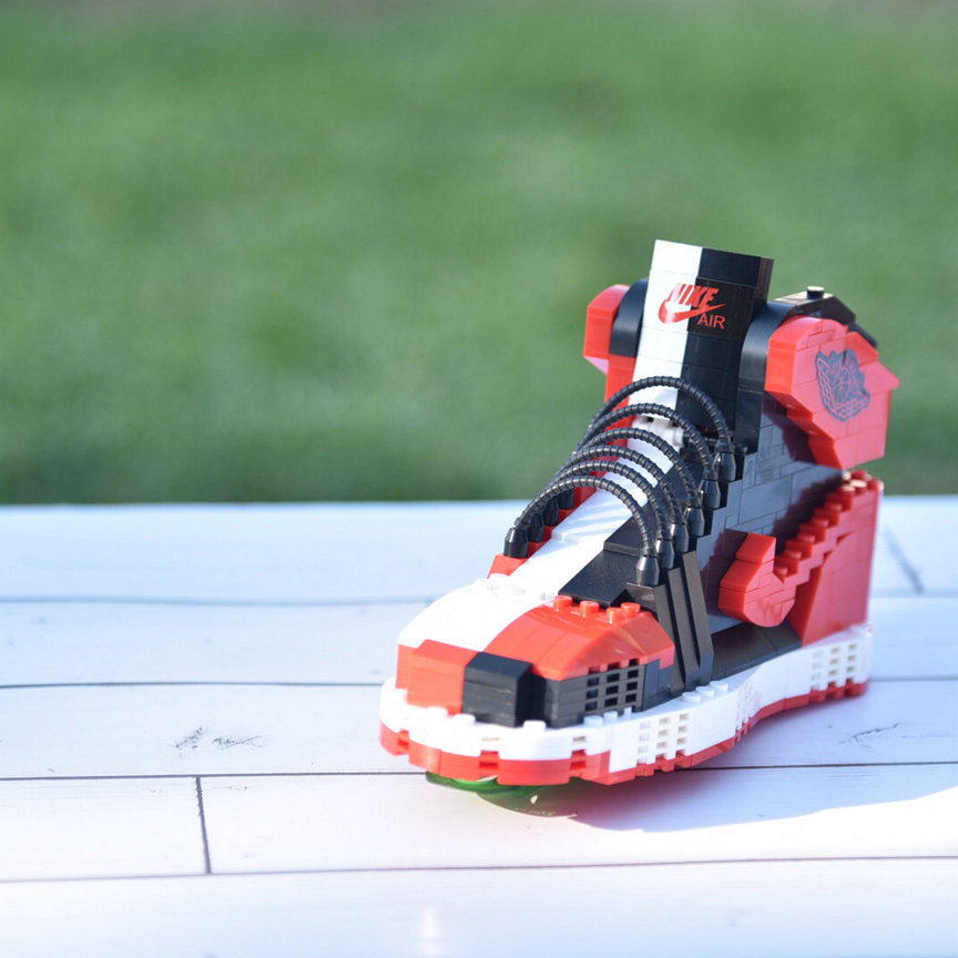 LARGE AJ1 "Homage to Home" Sneaker Bricks Sneaker 3D Puzzle Building Toy with Mini Figure